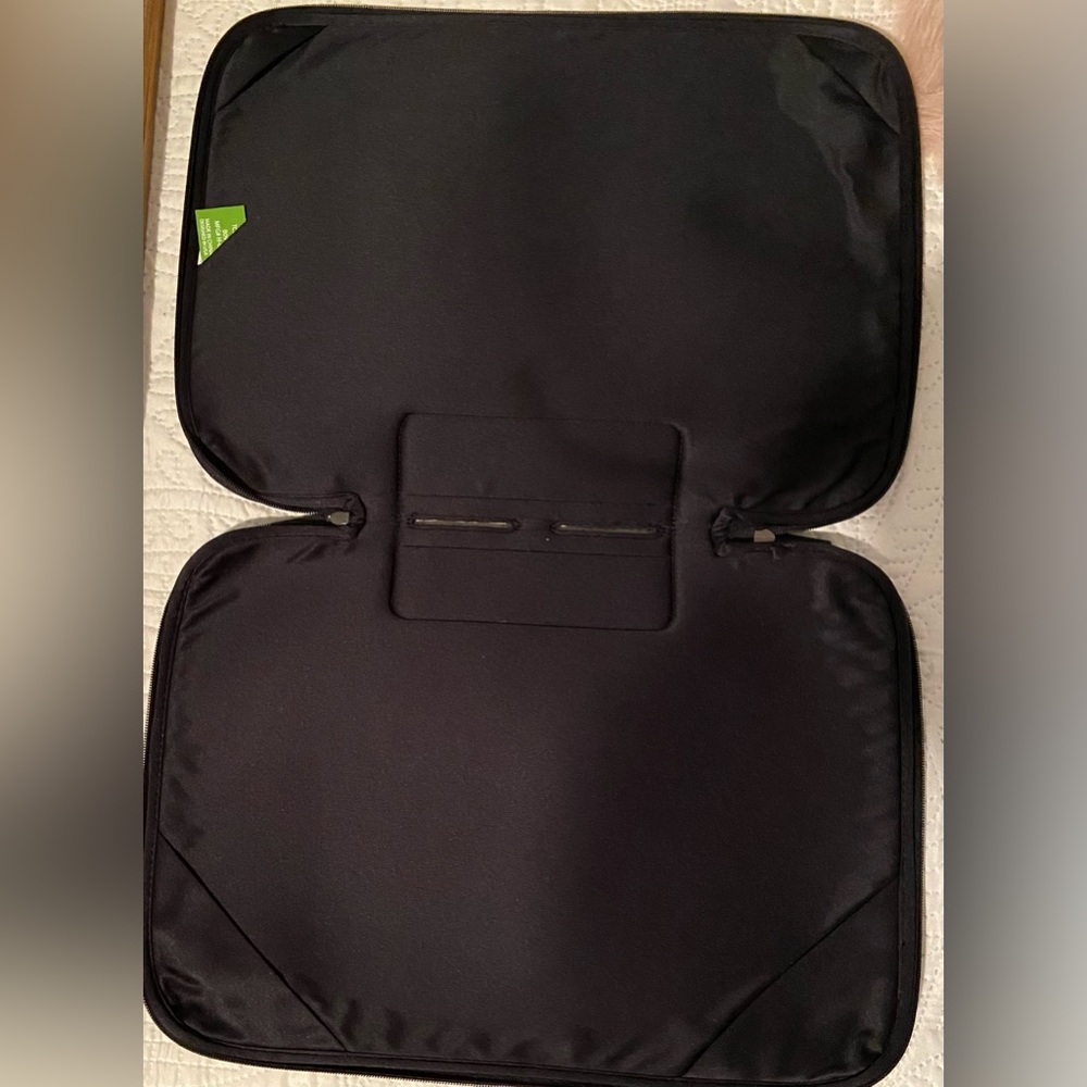 Laptop Sleeve - Picture 2 of 2